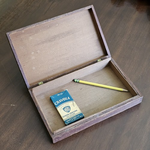 Vtg school desk decor - vtg,