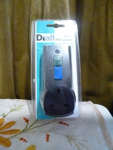 Diall plug rcd adaptor 13a - plug, in