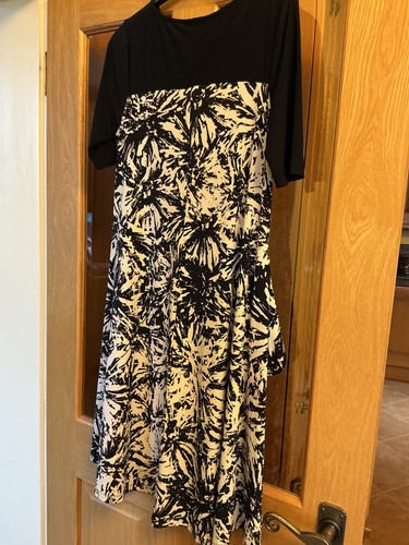 Size small but - but, nina