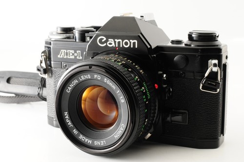 Canon 35mm film camera - ae-1,