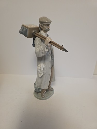 Lladro 5194 figurine roving - #5194,