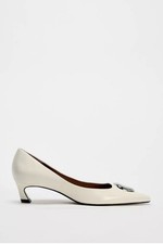Zara White Leather Kitten Heel Shoes With Metal Plate UK8 EU41 US10 Bnwt # 574