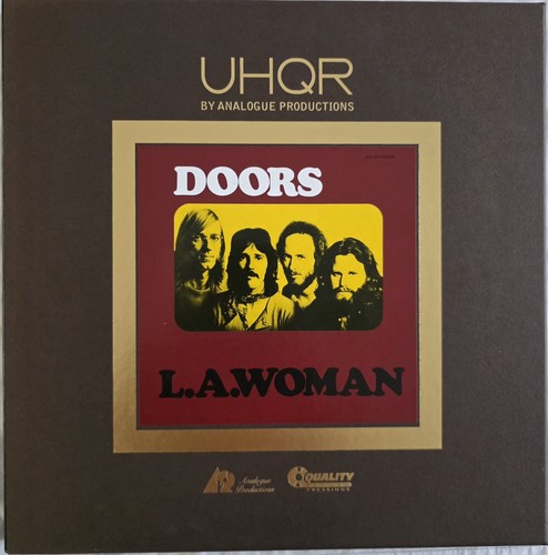 Doors woman uhqr 0020 - uhqr,