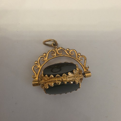 9ct 375 solid gold triple - 9ct,