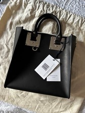 Sophie Hulme Square Albion S25