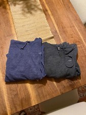 Vineyard vines 2 size L hoodies