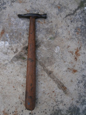 VINTAGE SILVERSMITH GOLDSMITH JEWELLERS COPPERSMITH SPADE /ROUND END HAMMER 46G