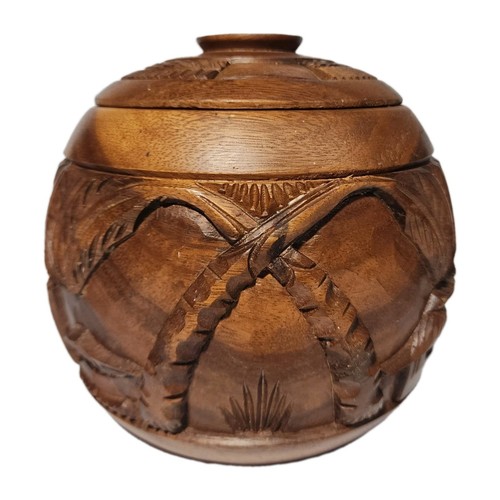 Vintage carved round - vintage, wood