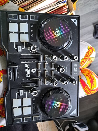 Hercules djcontrol instinct - hercules, p8