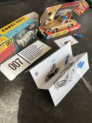 Corgi model club - model, 261