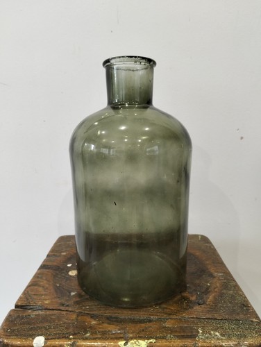 Vintage green glass - green,