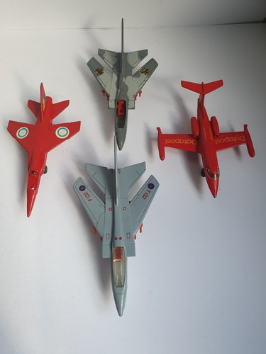 Matchbox mixed aircraft - matchbox, x