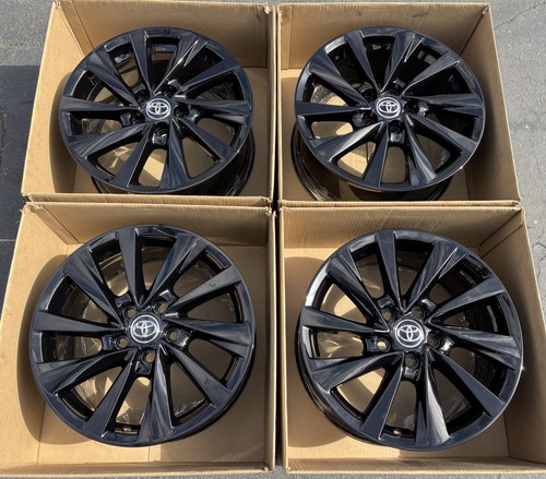 Gloss black toyota camry - black,
