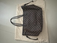 Louis Vuitton Neverfull Tote