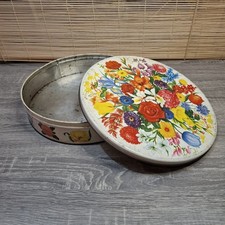 Vintage Round Floral Biscuit
