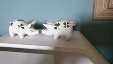  Wemyss Plichta Pigs x2  with Shamrock Design        ign 