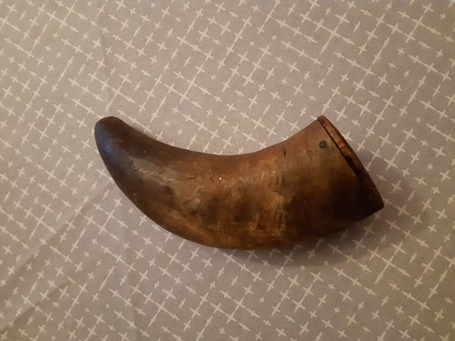 Antique powder horn from - , late