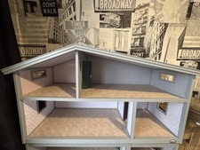 Lundby Expendable Dolls House