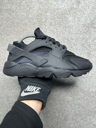 Triple black nike huaraches - triple,