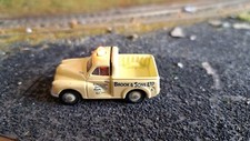 Classix EM76652 1/76 OO Scale Morris Minor 1000 Pick Up Cream Cover Brook Sons