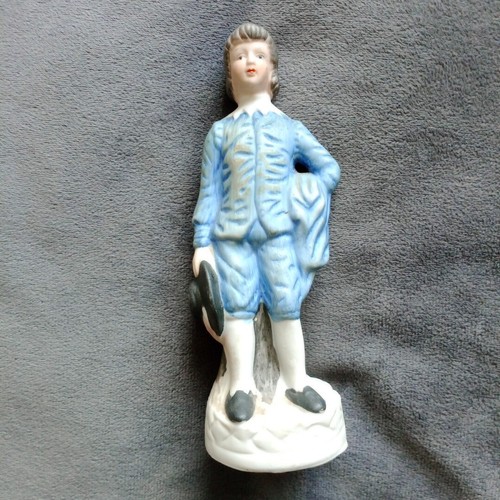 Small blue white vintage - &,
