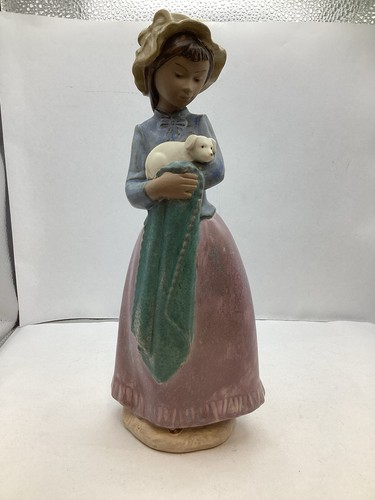 Nao lladro figurine girl - lladro,