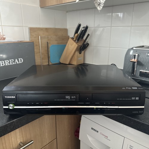 Toshiba vhs dvd recorder - dvd,