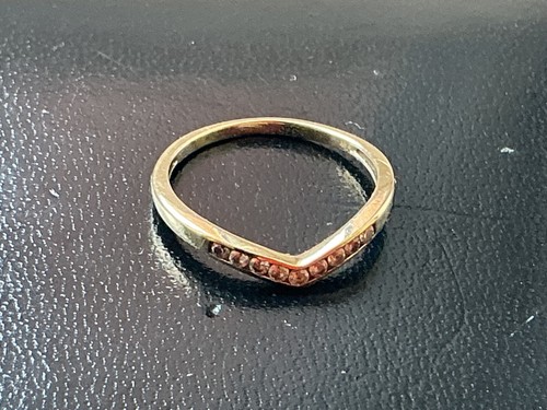 9ct yellow gold - “9ct,