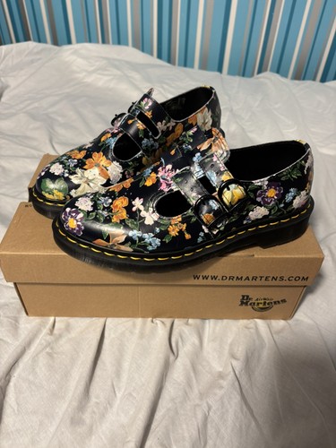 Martens 8065 darcy - dr,