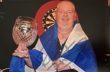 ROBERT THORNTON HAND SIGNED