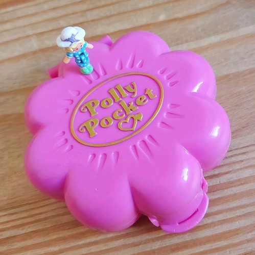 Vintage polly pocket garden - polly,