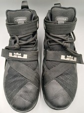 Nike LeBron Soldier IX Size 10 Mens Black Trainers Sneakers 