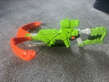 Nerf Zombie Strike Dreadbolt Crossbow with 5 Arrows