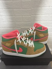 Nike Air Jordan 1 Mid SE