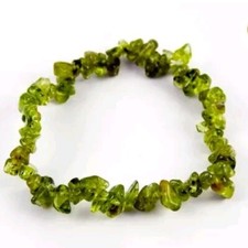 Peridot Natural Chip  Crystal Healing Chakra Gemstone Stretch Bracelet 