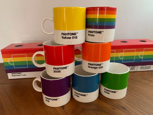 New pantone pride - espresso, cup