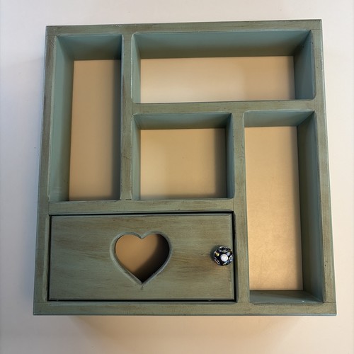 Green wooden wall trinket - wooden,