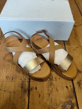 Moda in Pelle Poziie Wedge