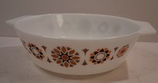 Vintage Pyrex Toledo Casserole Dish