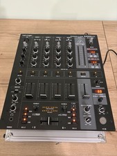 Behringer DJX900USB 4-Channel