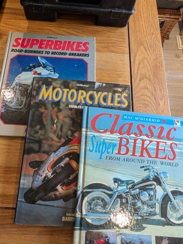 Vintage motorcycle book - •,
