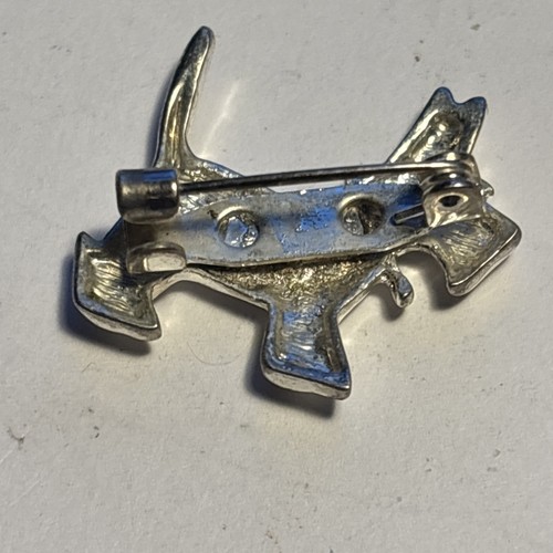 Scotty dog metal badge - dog, badge.