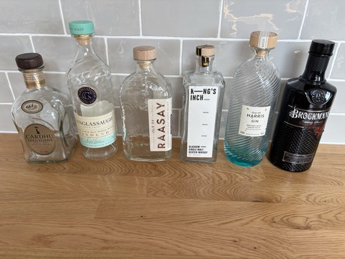 Assorted empty whisky - whisky, &