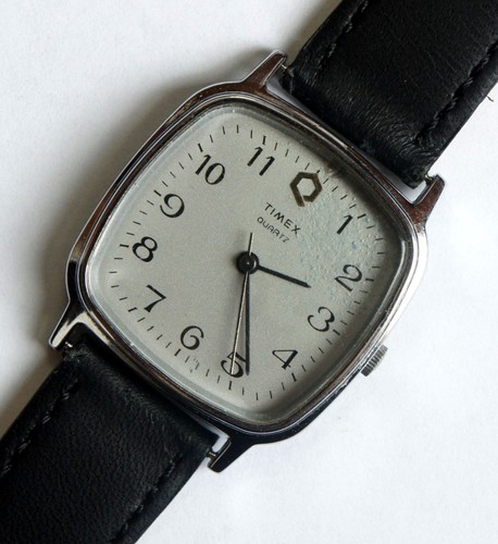 Vintage timex quartz watch - timex,