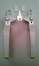 AVOCET LOCKING COCKSPUR UPVC