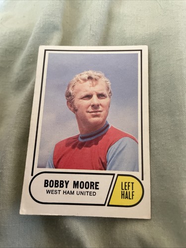 Football card bobby moore - a&bc,