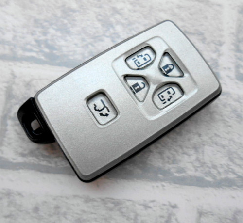 Genuine toyota button smart - 5,