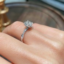Luxury round diamond ring - round,