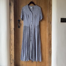 Vintage Laura Ashley Women’s Short Sleeve Floral Button-Up Dress Size 12 Blue