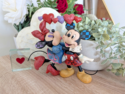 Disney traditions showcase - traditions,